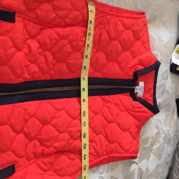 Vest - Picture 7 of 8